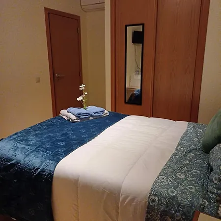 Q1 Blueroom Sofia's Happy Homestay